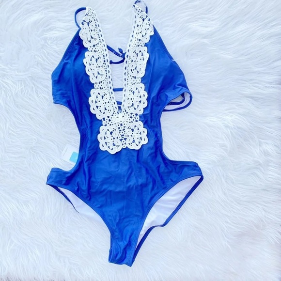 NWT Cupshe Royal Blue and Lace bikini - Picture 4 of 7